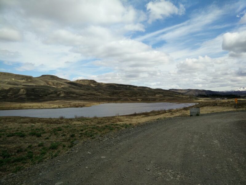Ulfarsfell Trail - Lake