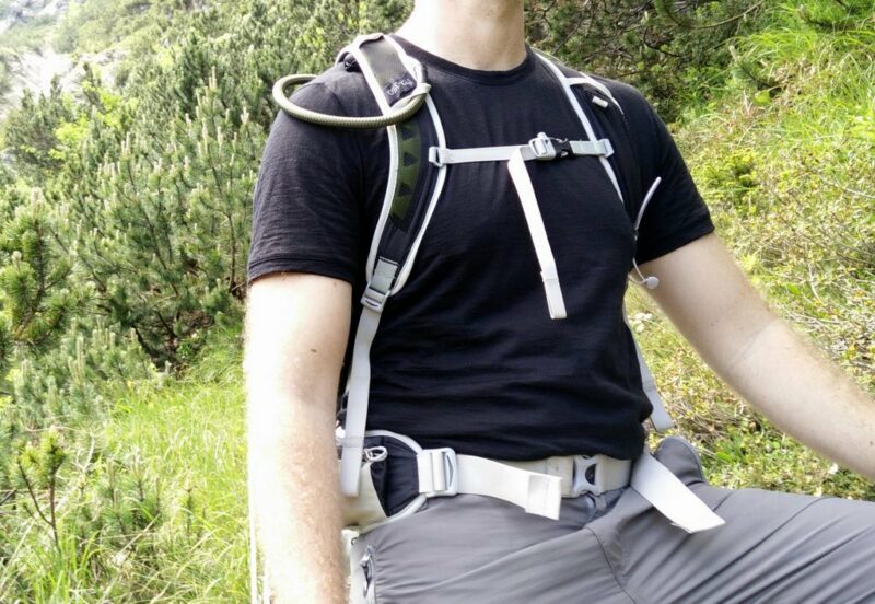 Icebreaker Tech T Lite - With the backpack on