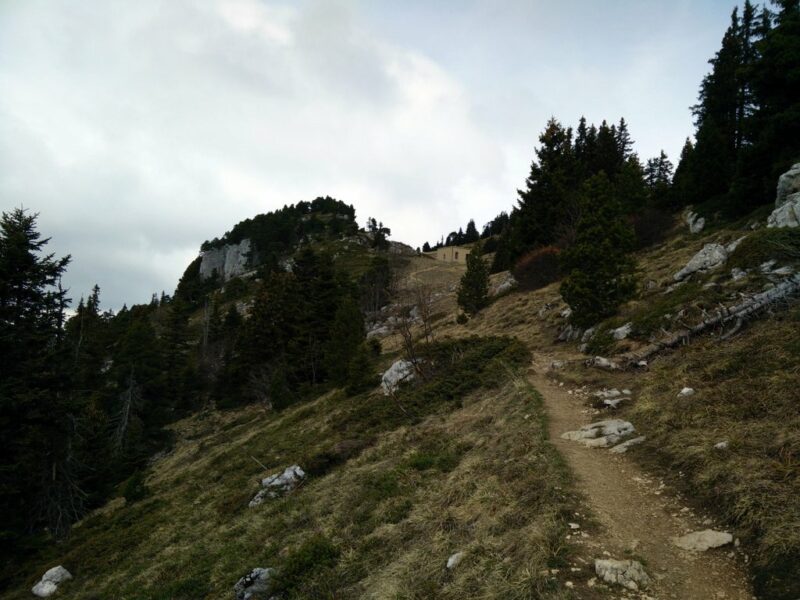 Moucherotte Trail - Path to the mountain shelter