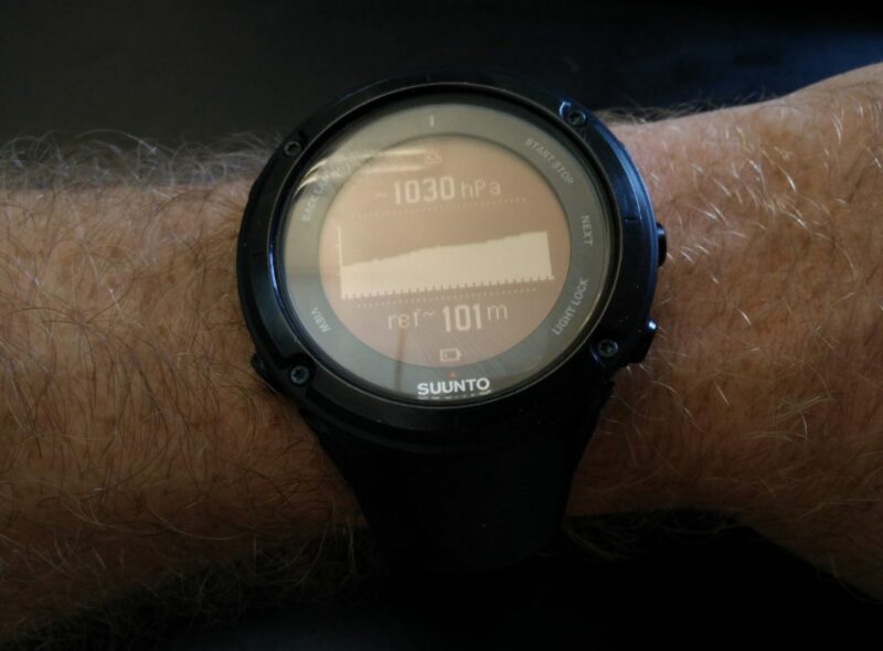 How to use barometer on a Suunto watch to predict the weather? Nail