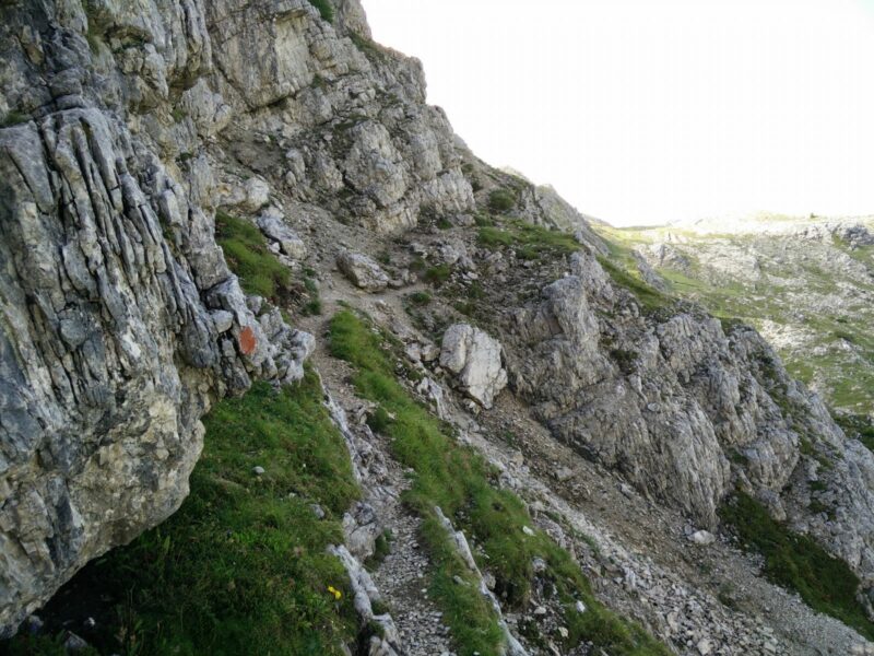 Croda Negra Trail - The trail becomes more exposed