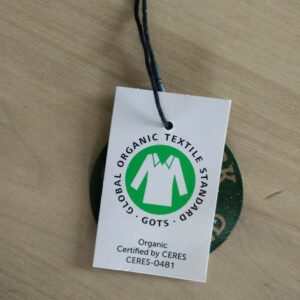 How to reduce the environmental footprint of your clothing?