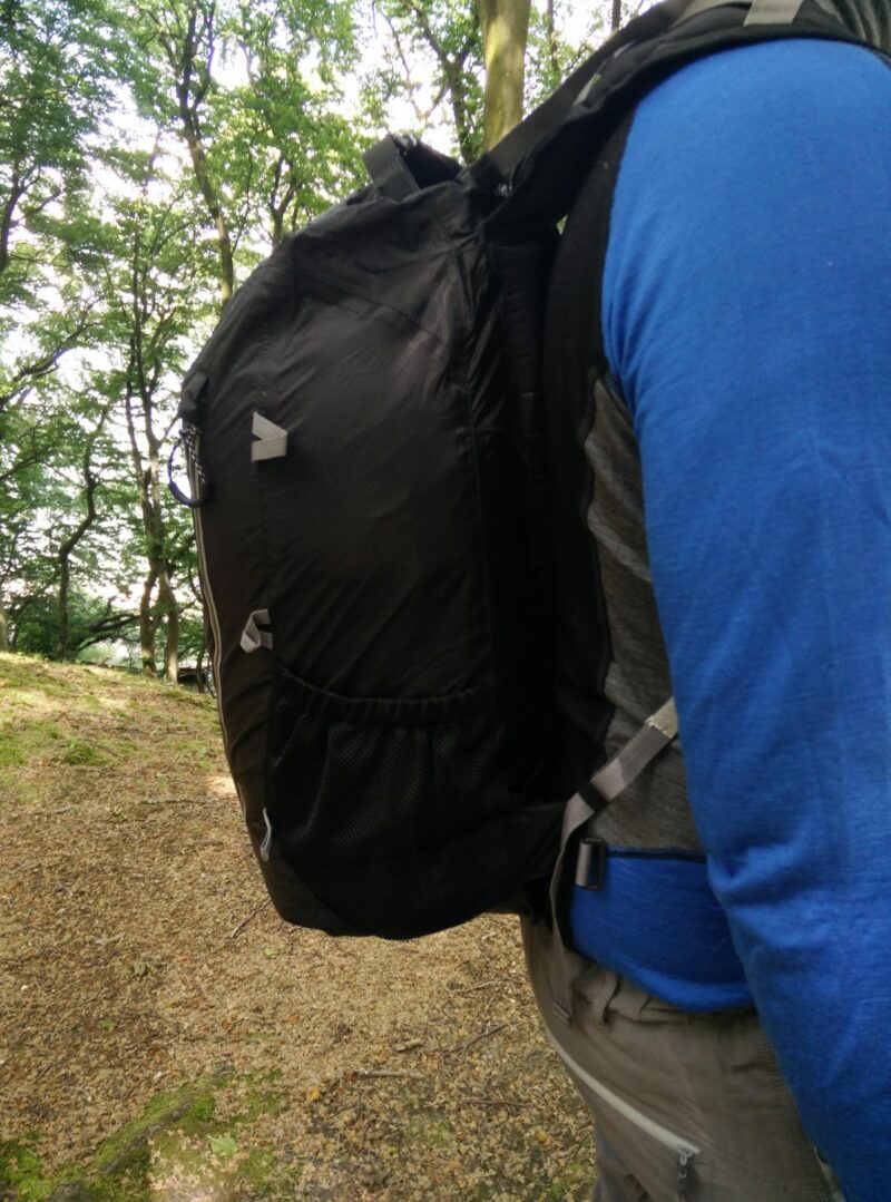 Trexad Air Pack - From the side on a trail