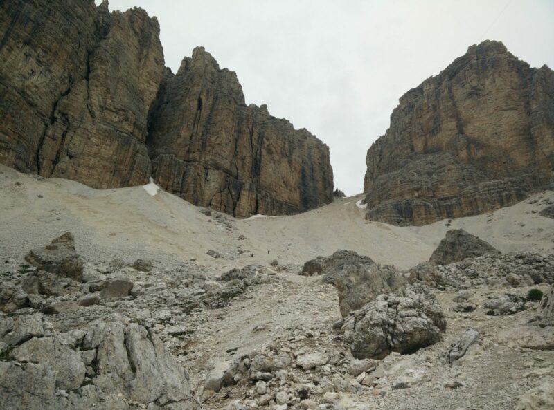 Sass Pordoi - The path becomes rockier and steeper