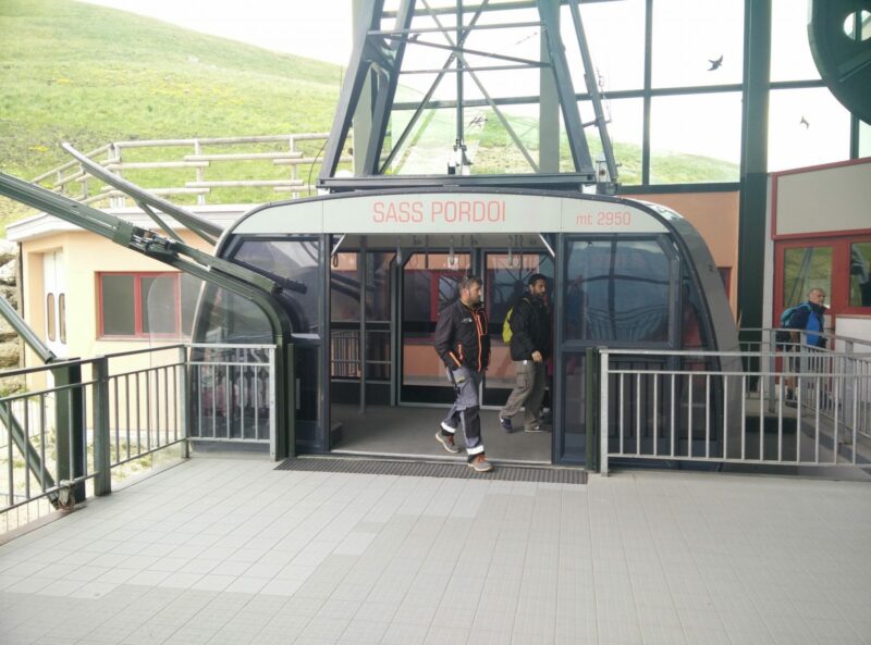 Sass Pordoi - The cable car at the bottom