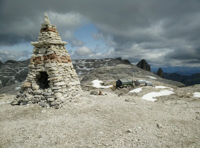 Piz Boe Trail - Rifugio Boe lies beneath the peak