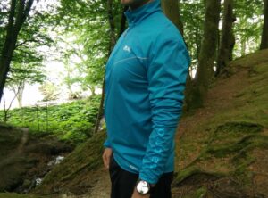 Windbreaker VS Rain Jacket - Windbreakers are more comfortable to wear because they provide better stretch and freedom of movement