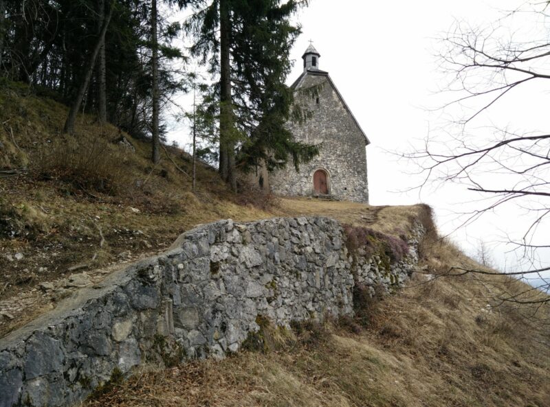 Velika Planina Trail: Church in the beginning of the trail (4km distance)