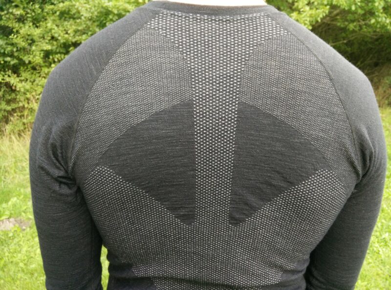 Lasting Wapol Base Layer: Strategically placed breathable panels