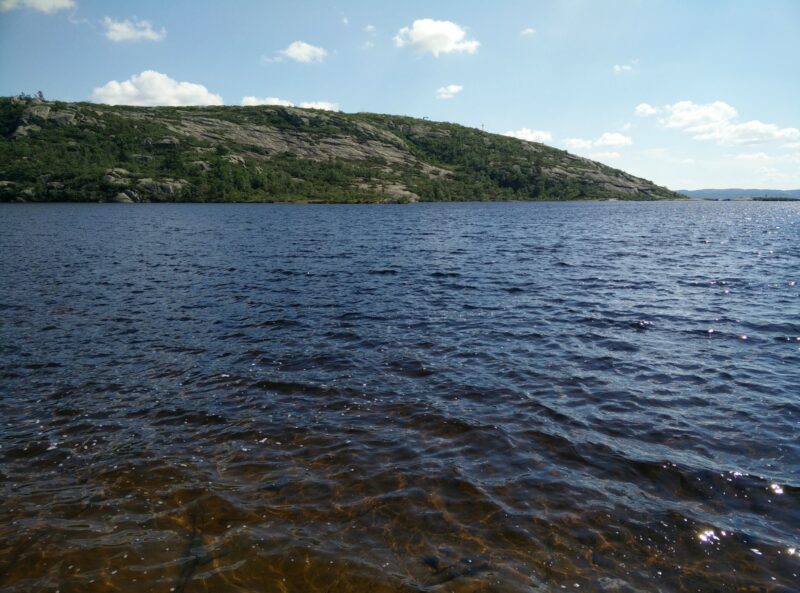 Kvitevatn Trail - tempting to take a swim...