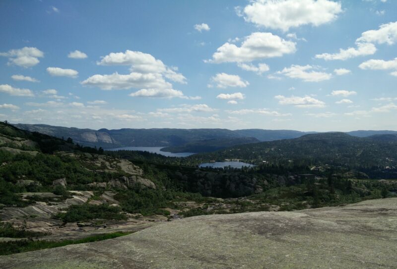 Kvitevatn Trail - view on valley and lakes below