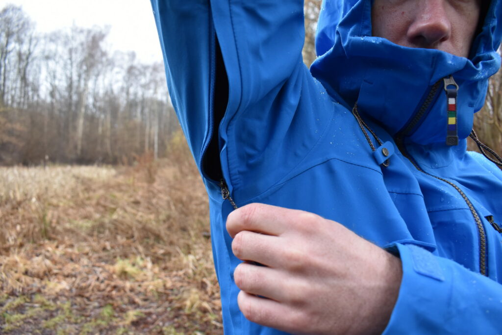 Sherpa Makalu Jacket: Pit Zips