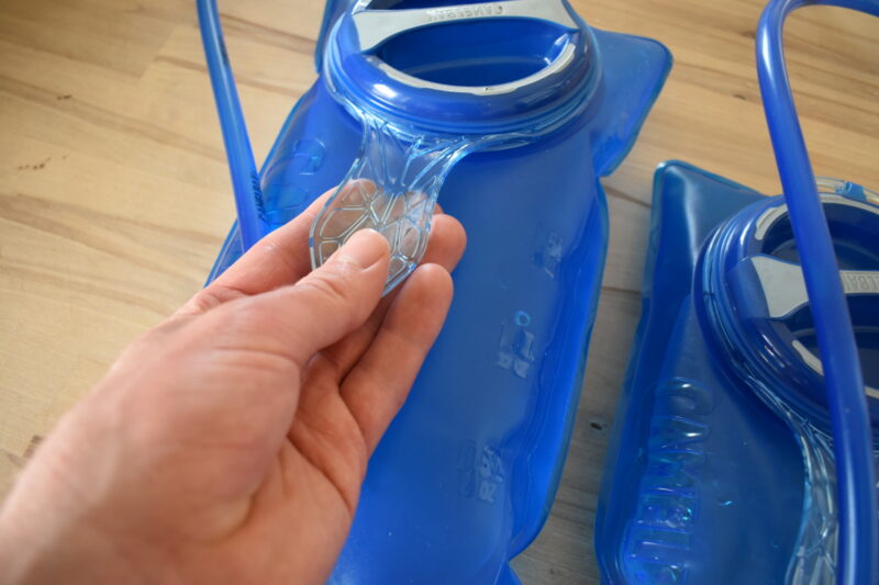 CamelBak Crux Reservoir: The handle for easier filling