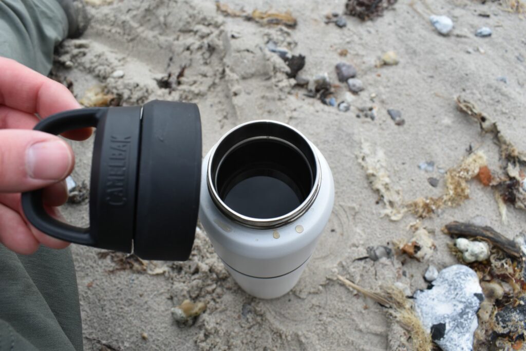 A good bottle keeps warm drinks warm for hours