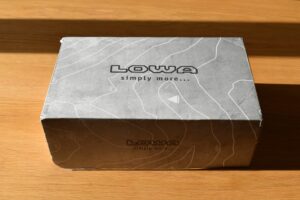 Lowa Renegade Shoes: Packaging
