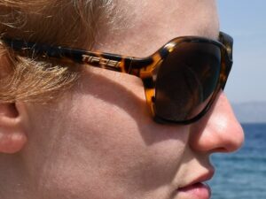 Tifosi Swoon Polarized Sunglasses - the side vents are discrete yet reduce fogging