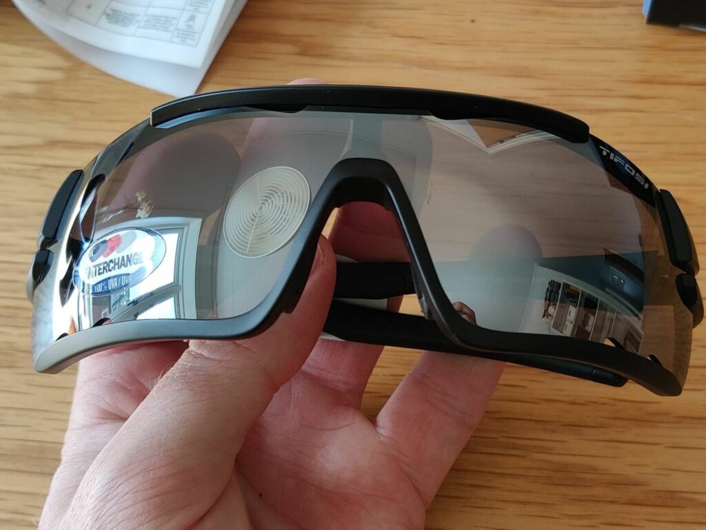 Tifosi Davos Sunglasses - the grey category 3 Smoke lens is in place upon receival
