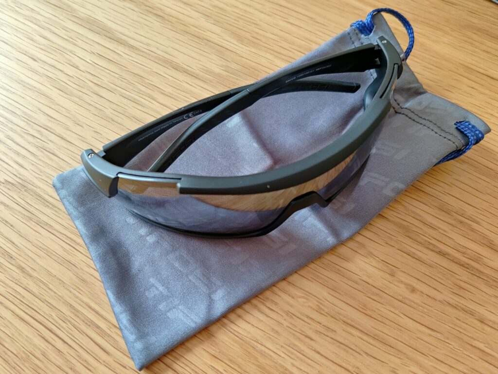 Tifosi Davos Sunglasses - wraps around your face with a base curve number of 8