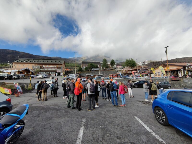 Mount Etna Hiking Trail - people crowding to return with AST bus from parking lot