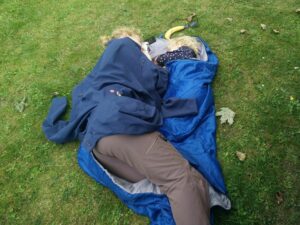 Hiking with a toddler - an interrupted nap in the child carrier might be continued in a sleeping bag