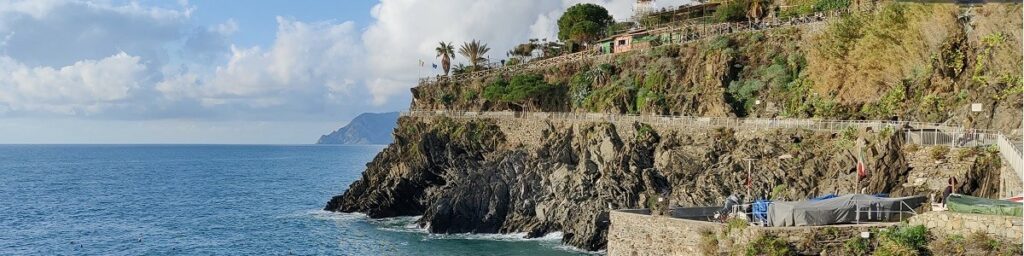 Exploring Cinque Terre - Hiking Italy