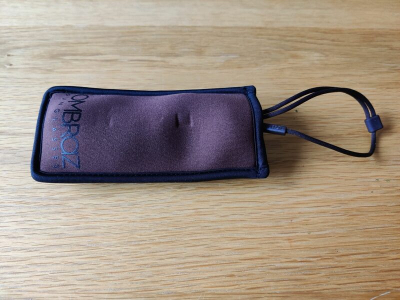 Ombraz recommends not to put the cord in the case