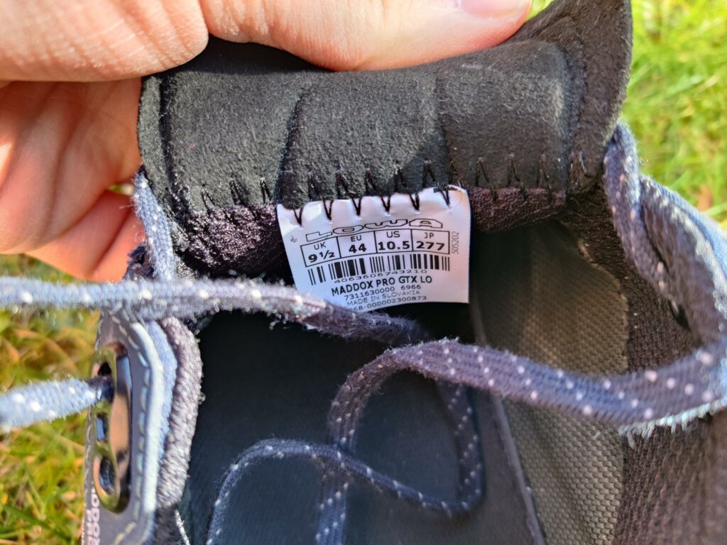 Lowa Maddox: The shoe runs a bit small